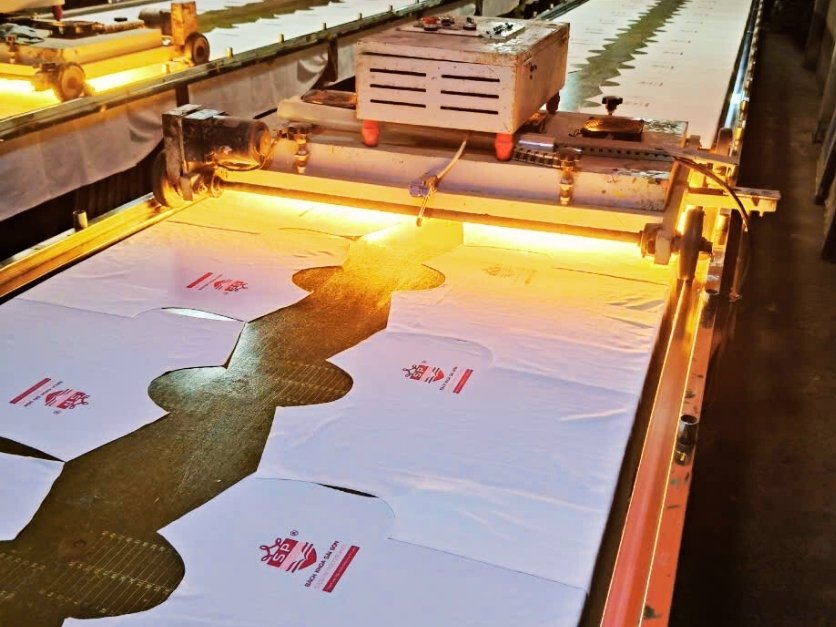 In lụa 3000 áo thun cao đẳng bách khoa Sài Gòn